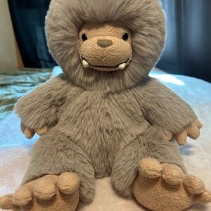 Jellycat Bo Bigfoot